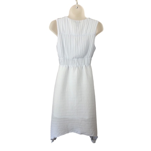DRESS - Women's H&M Light Baby Blue Gauzy Sleeveless Textured Sundress. Size 6 - Picture 2 of 14